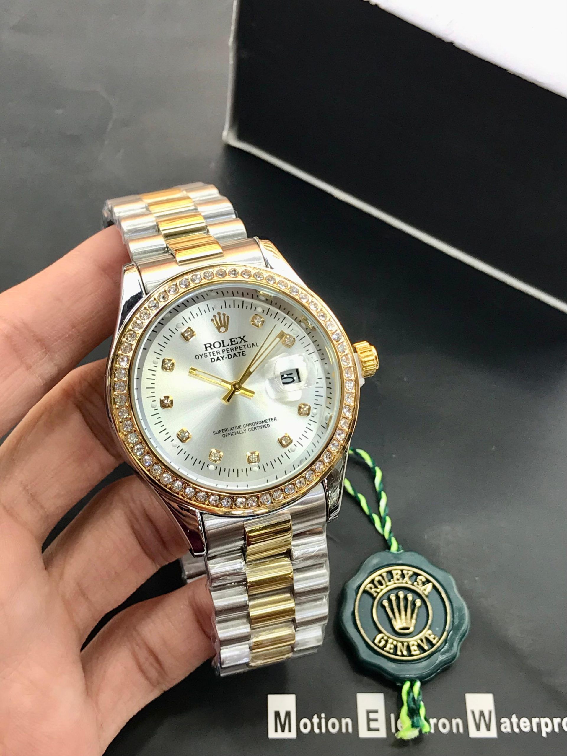 Diamond cut watch Karachi, chain model watch for women, luxury women’s watches Pakistan, stylish watches Shop2Door, diamond stone watches Karachi, women’s accessories Pakistan