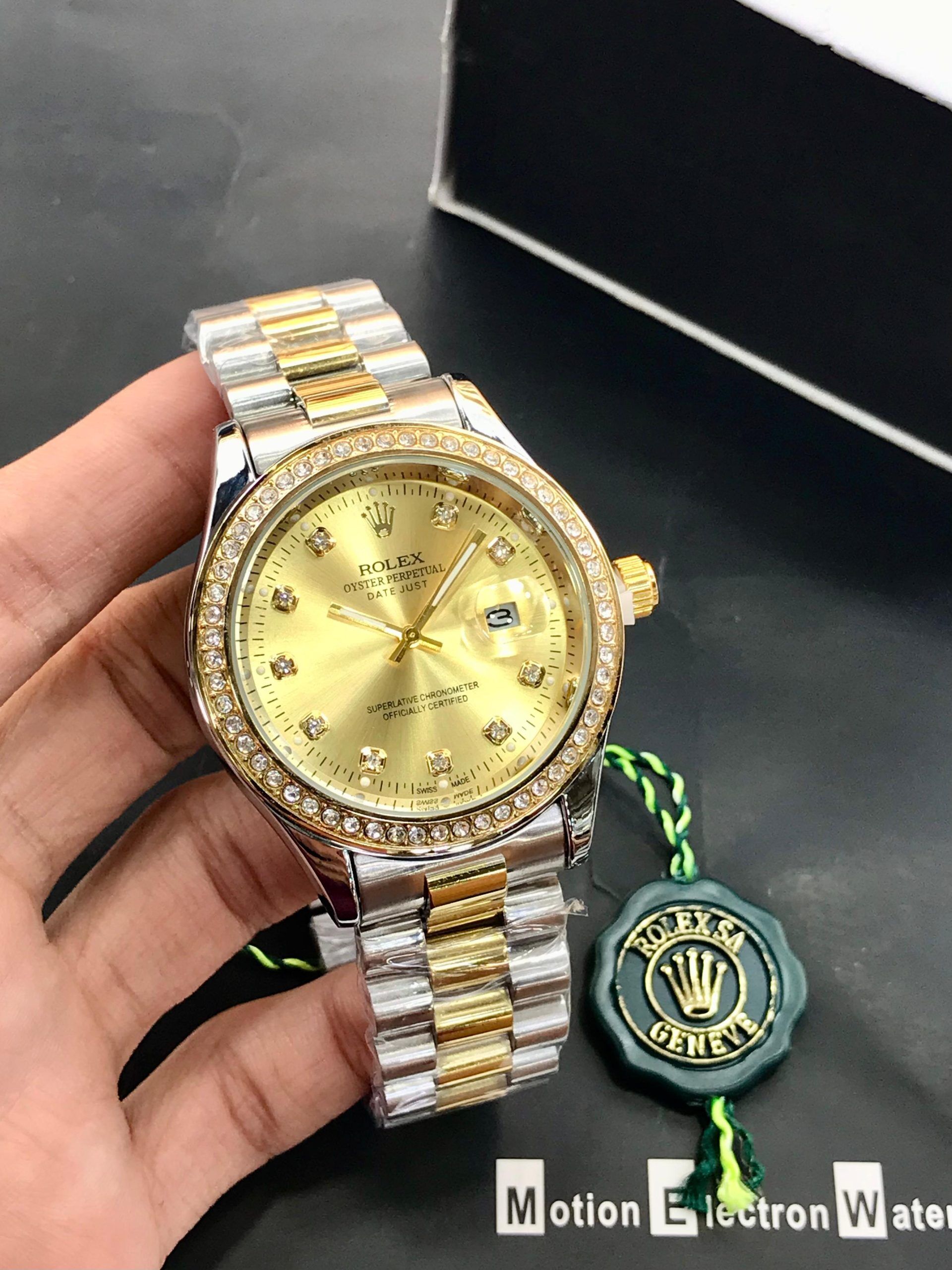 Diamond cut watch Karachi, chain model watch for women, luxury women’s watches Pakistan, stylish watches Shop2Door, diamond stone watches Karachi, women’s accessories Pakistan