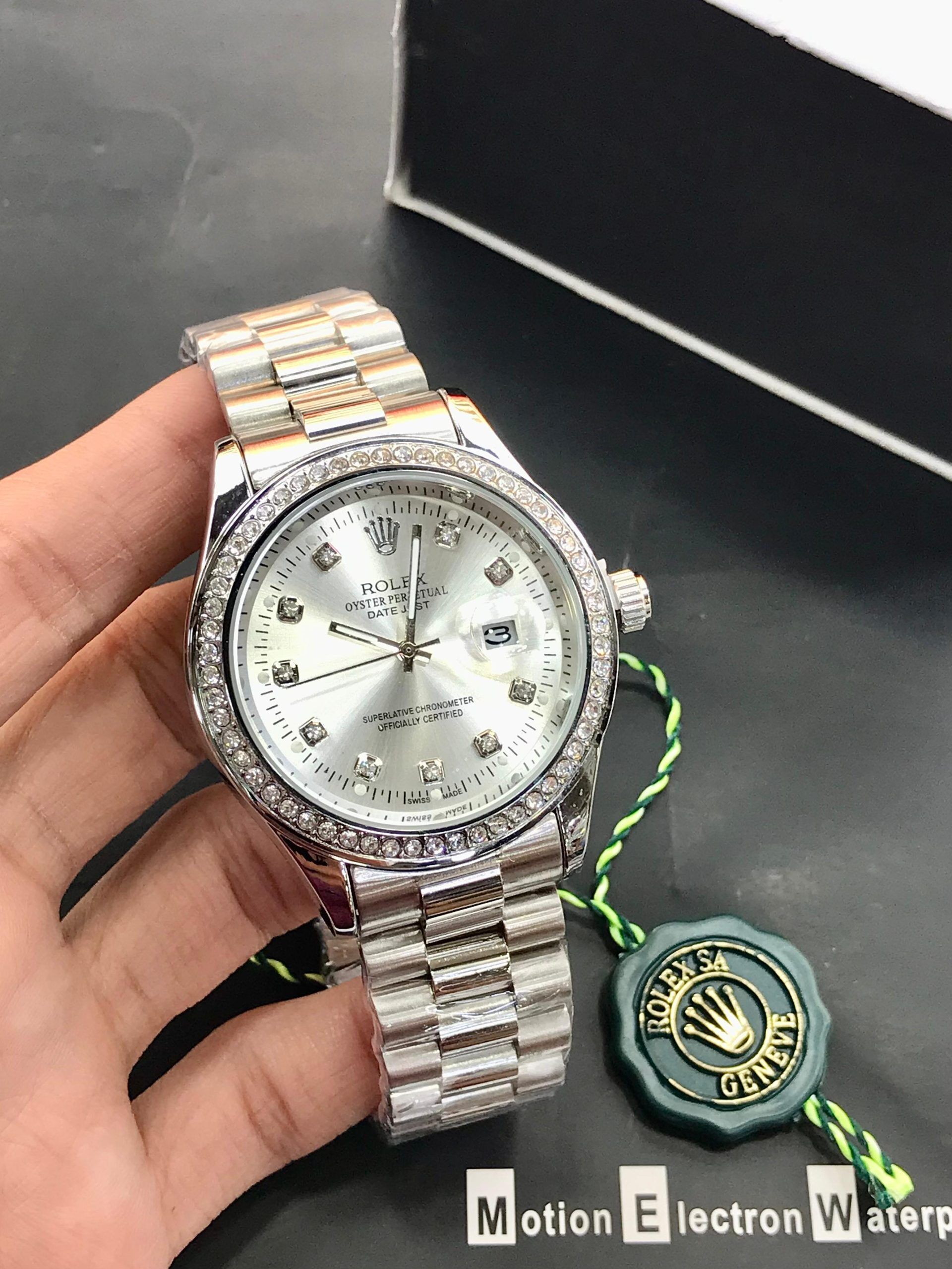 Diamond cut watch Karachi, chain model watch for women, luxury women’s watches Pakistan, stylish watches Shop2Door, diamond stone watches Karachi, women’s accessories Pakistan