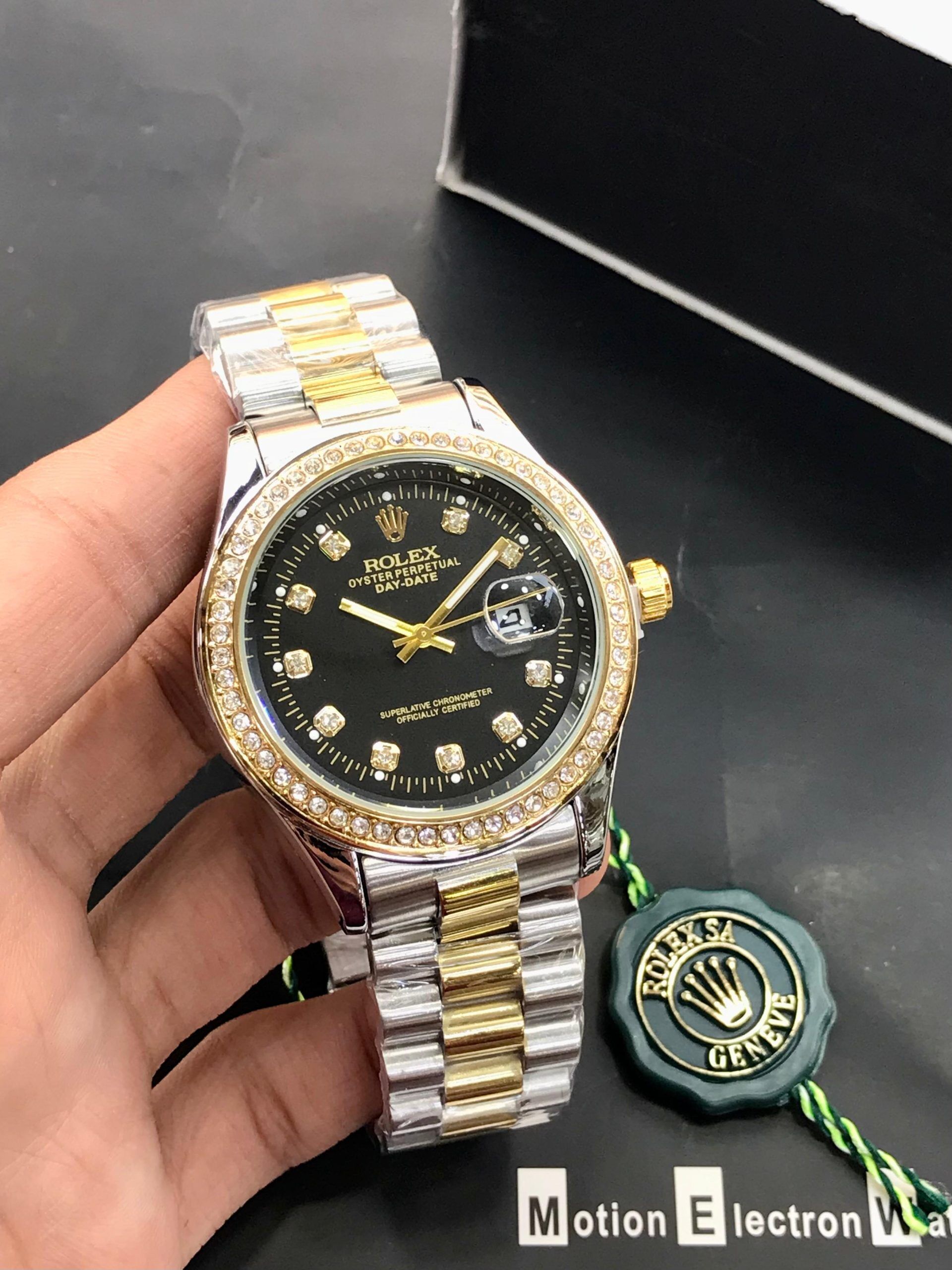 Diamond cut watch Karachi, chain model watch for women, luxury women’s watches Pakistan, stylish watches Shop2Door, diamond stone watches Karachi, women’s accessories Pakistan