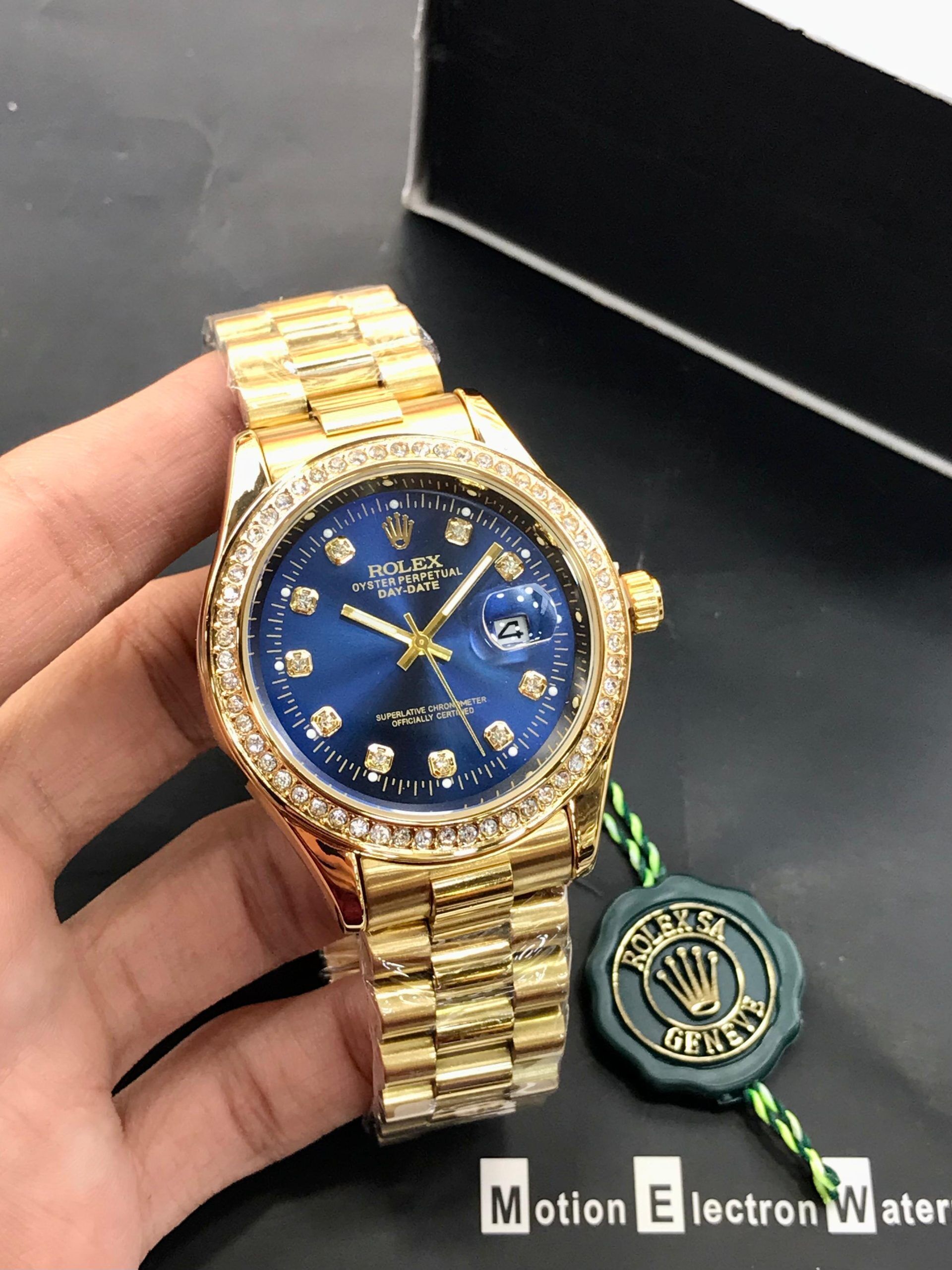 Diamond cut watch Karachi, chain model watch for women, luxury women’s watches Pakistan, stylish watches Shop2Door, diamond stone watches Karachi, women’s accessories Pakistan