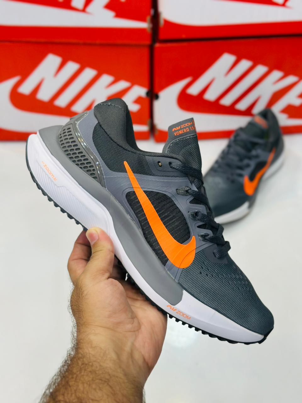 nike air zoom vomero 15 running shoes men pakistan