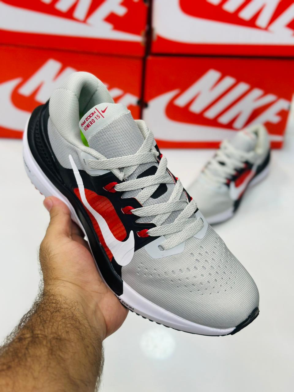 nike air zoom vomero 15 running shoes men pakistan