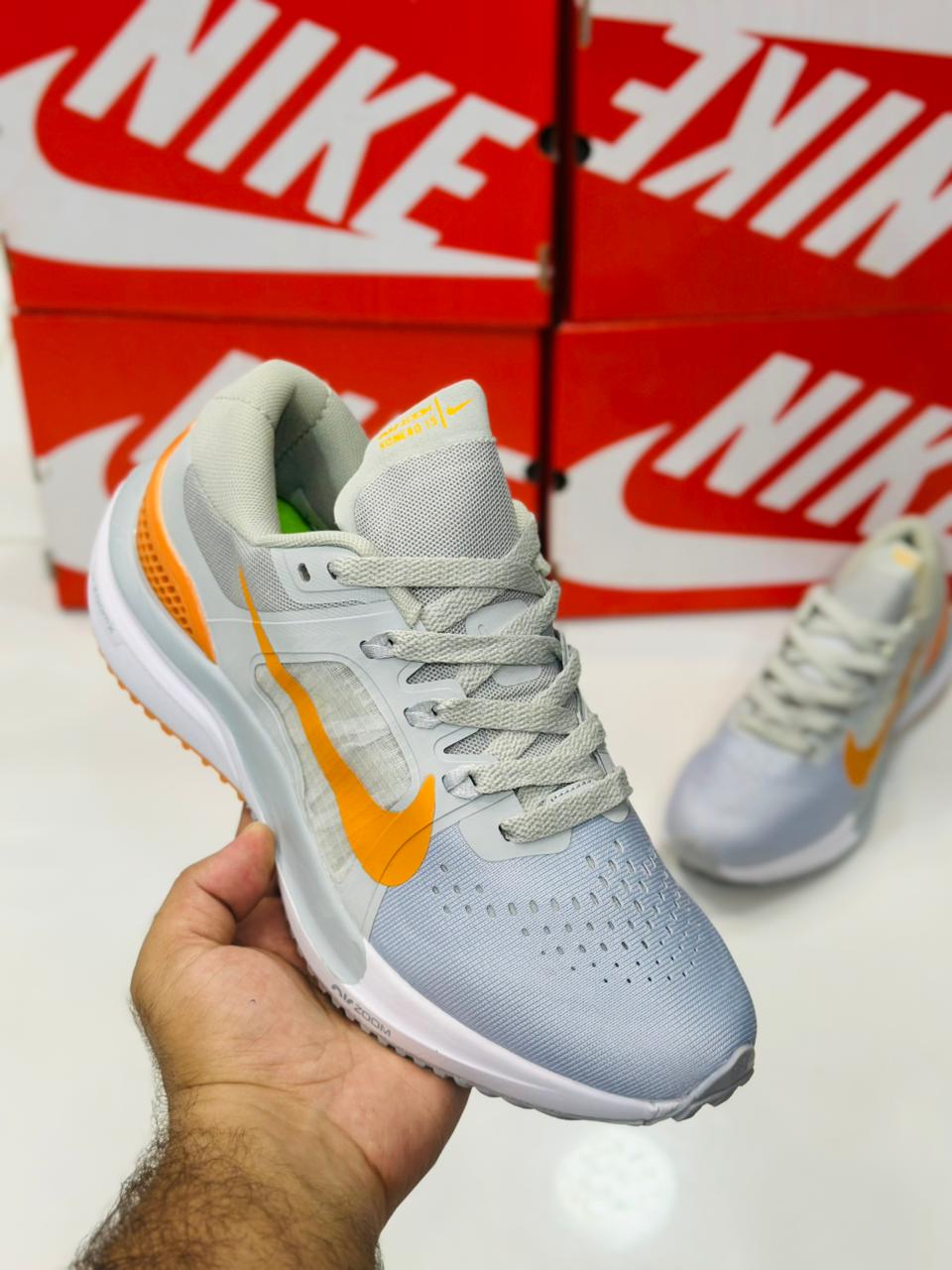 nike air zoom vomero 15 running shoes men pakistan