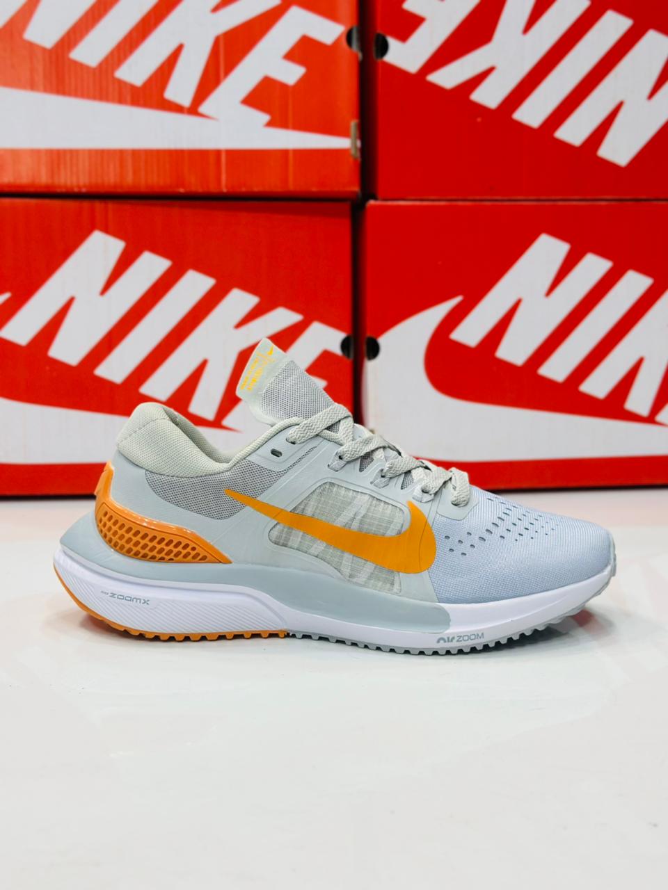 nike air zoom vomero 15 running shoes men pakistan