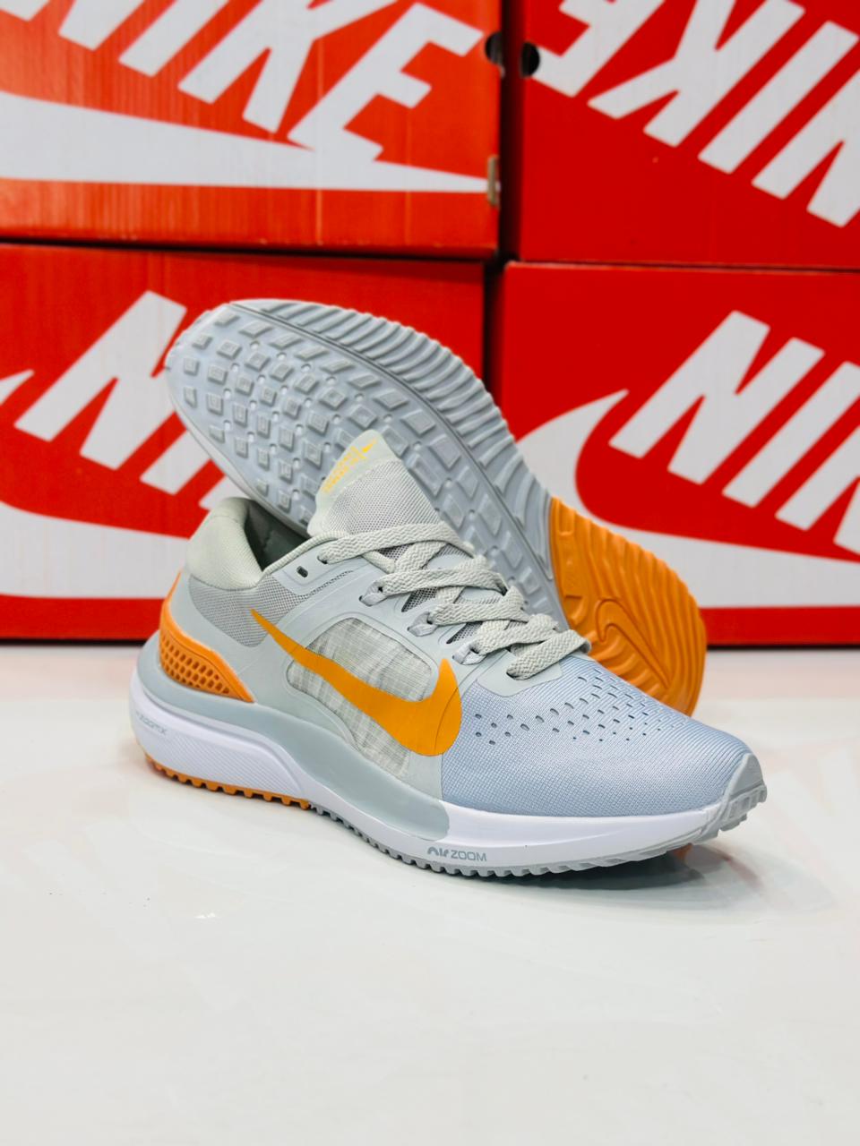 nike air zoom vomero 15 running shoes men pakistan