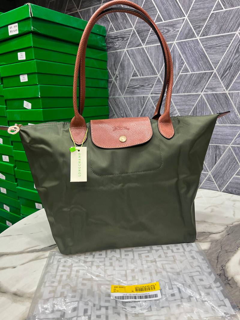 Longchamp Medium Tote Bag Pakistan