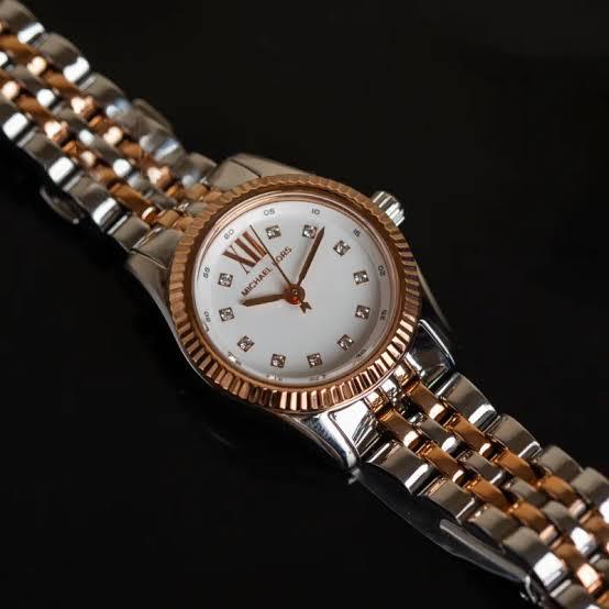 Michael Kors women watch original with box