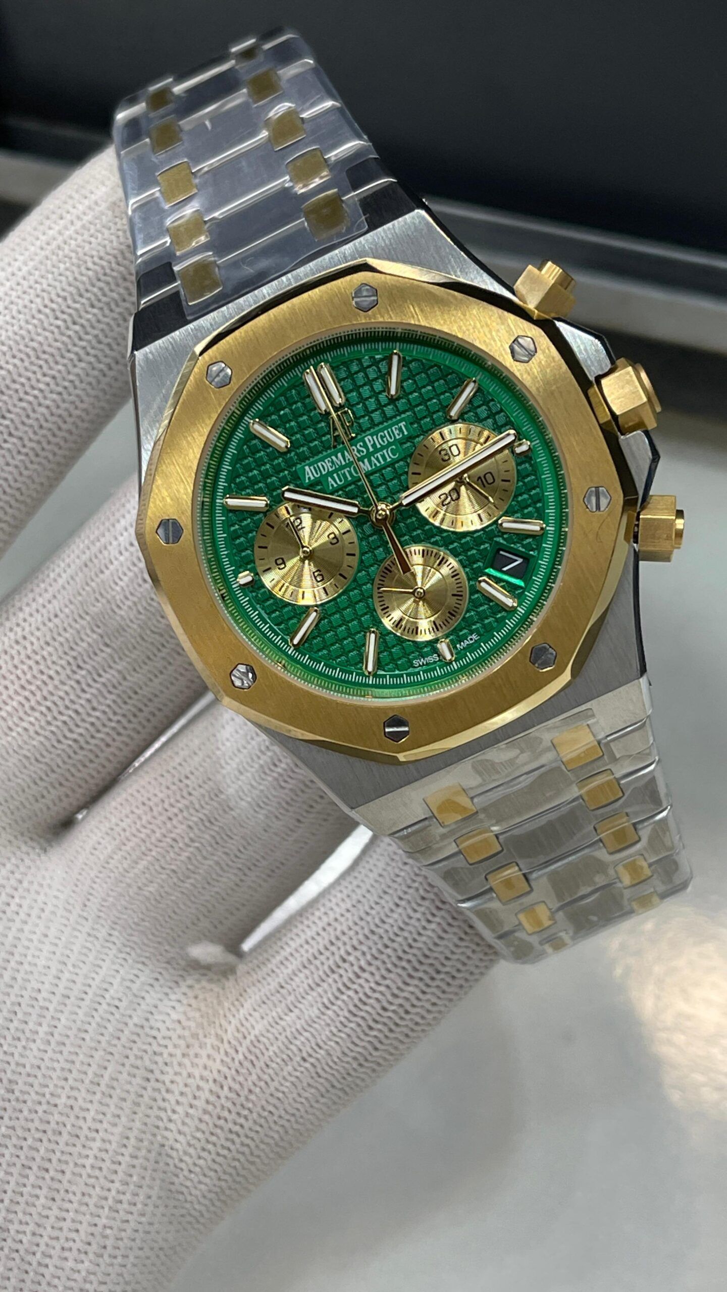 AP Master Copy Watch – Honorable Series with Chronograph Working | Best Quality in Pakistan