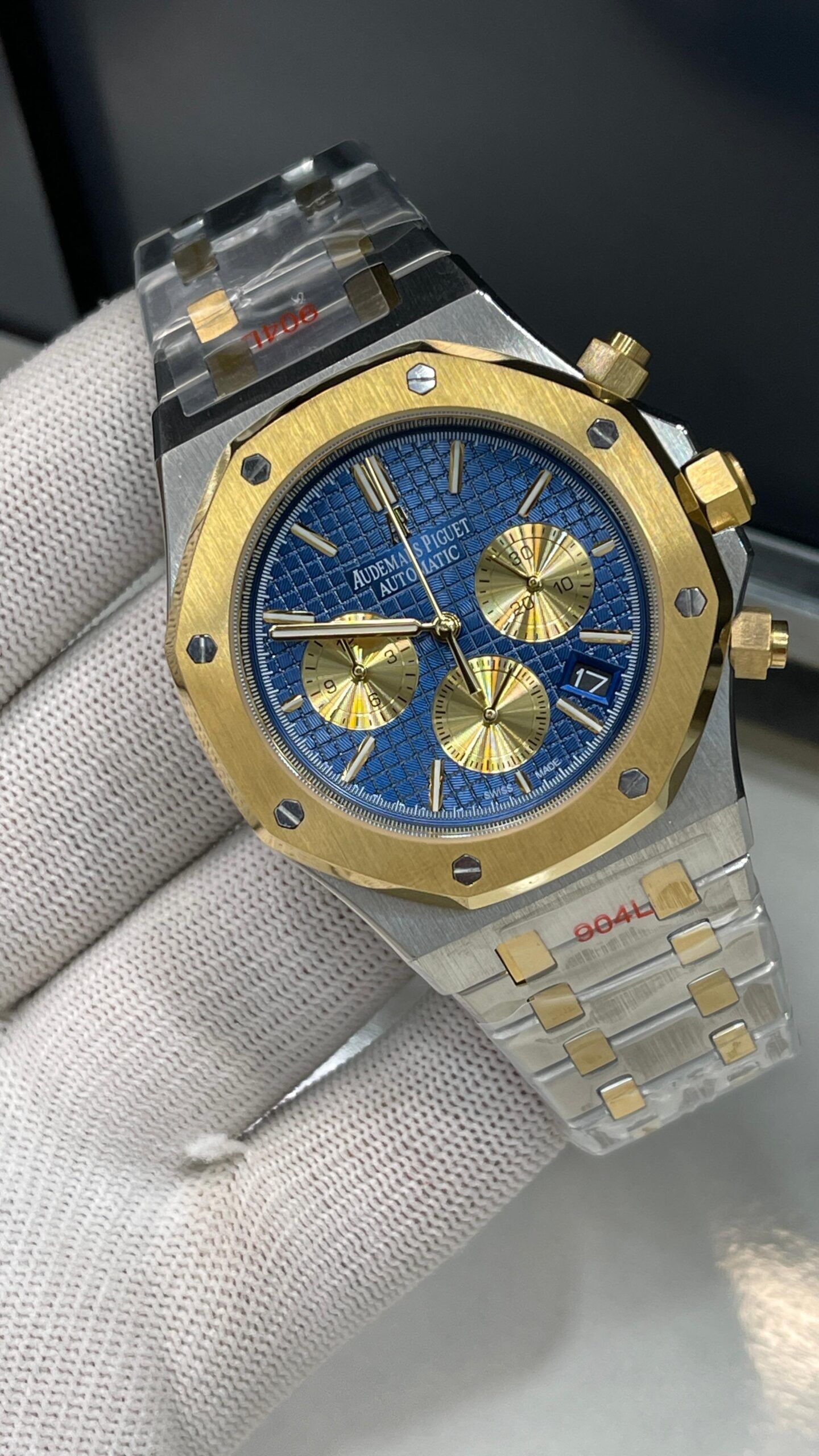 AP Master Copy Watch – Honorable Series with Chronograph Working | Best Quality in Pakistan