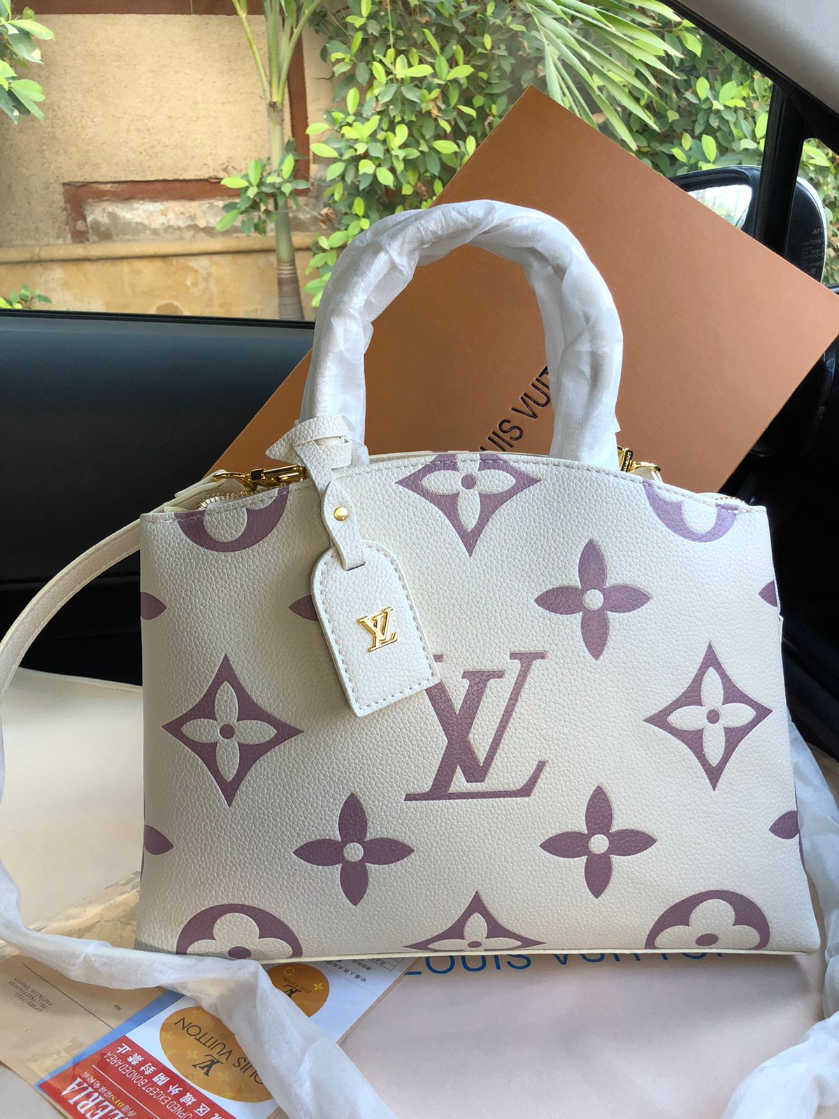 Louis Vuitton OG bag for her AAA quality