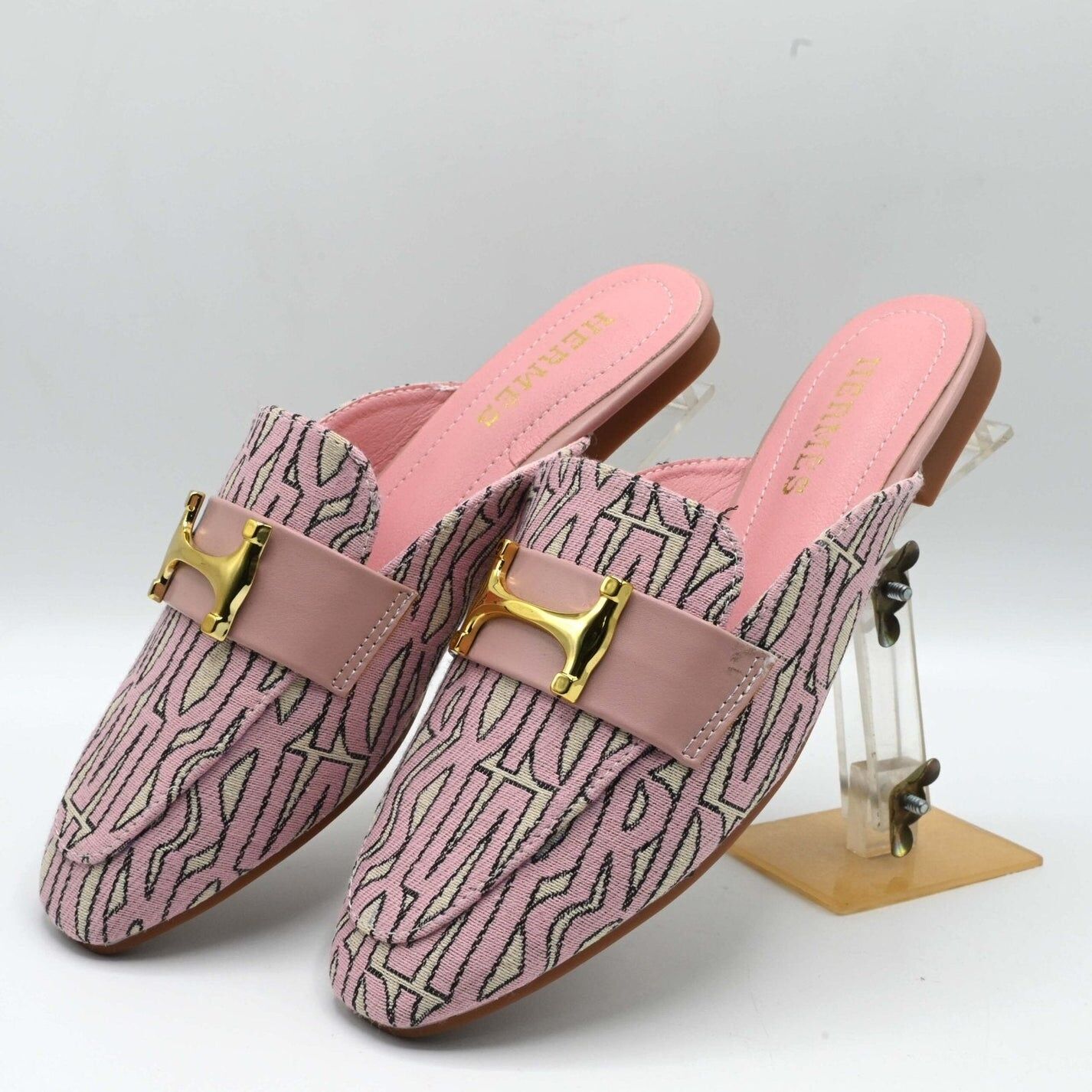 Hermès Pumps Pink for Women price in Pakistan