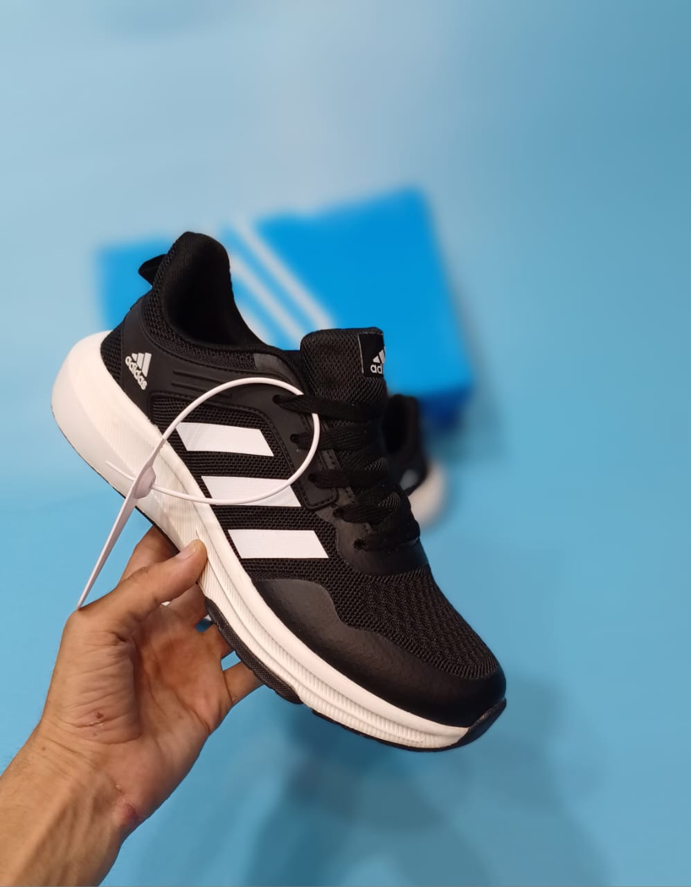 Buy Adidas Sneaker Vietnam Made in Pakistan – Super Lightweight Sneakers