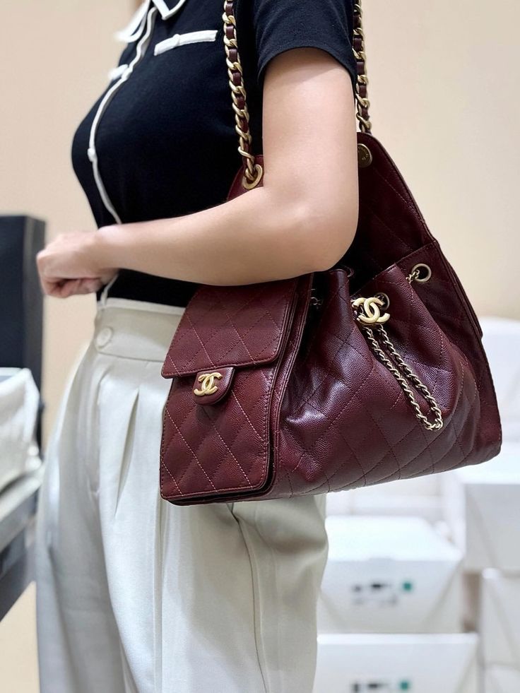 Chanel 25 Hobo Caviar Quilted Handbag Pakistan