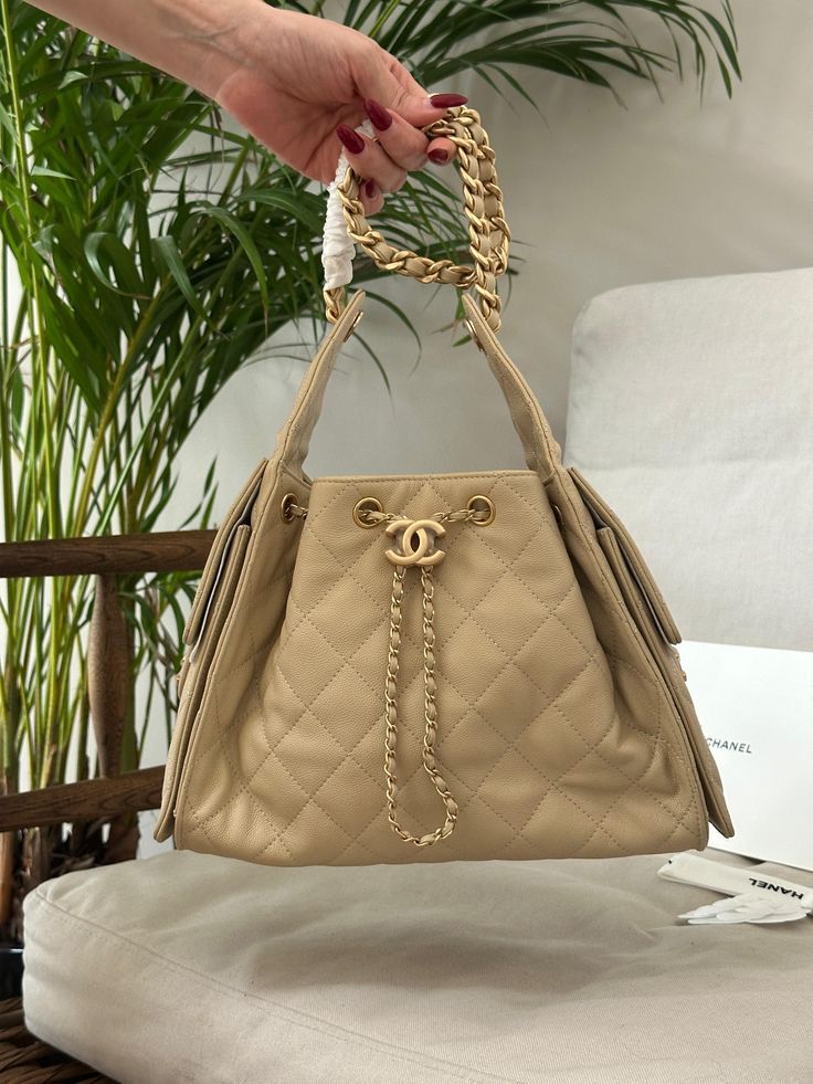 Chanel 25 Hobo Caviar Quilted Handbag Pakistan