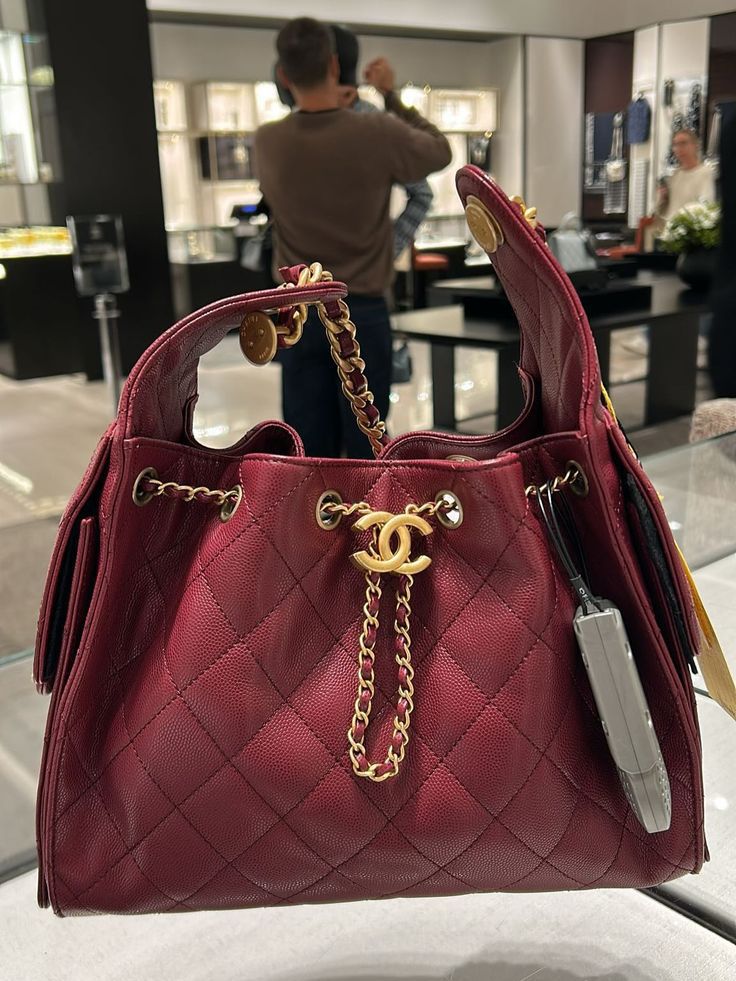 Chanel 25 Hobo Caviar Quilted Handbag Pakistan