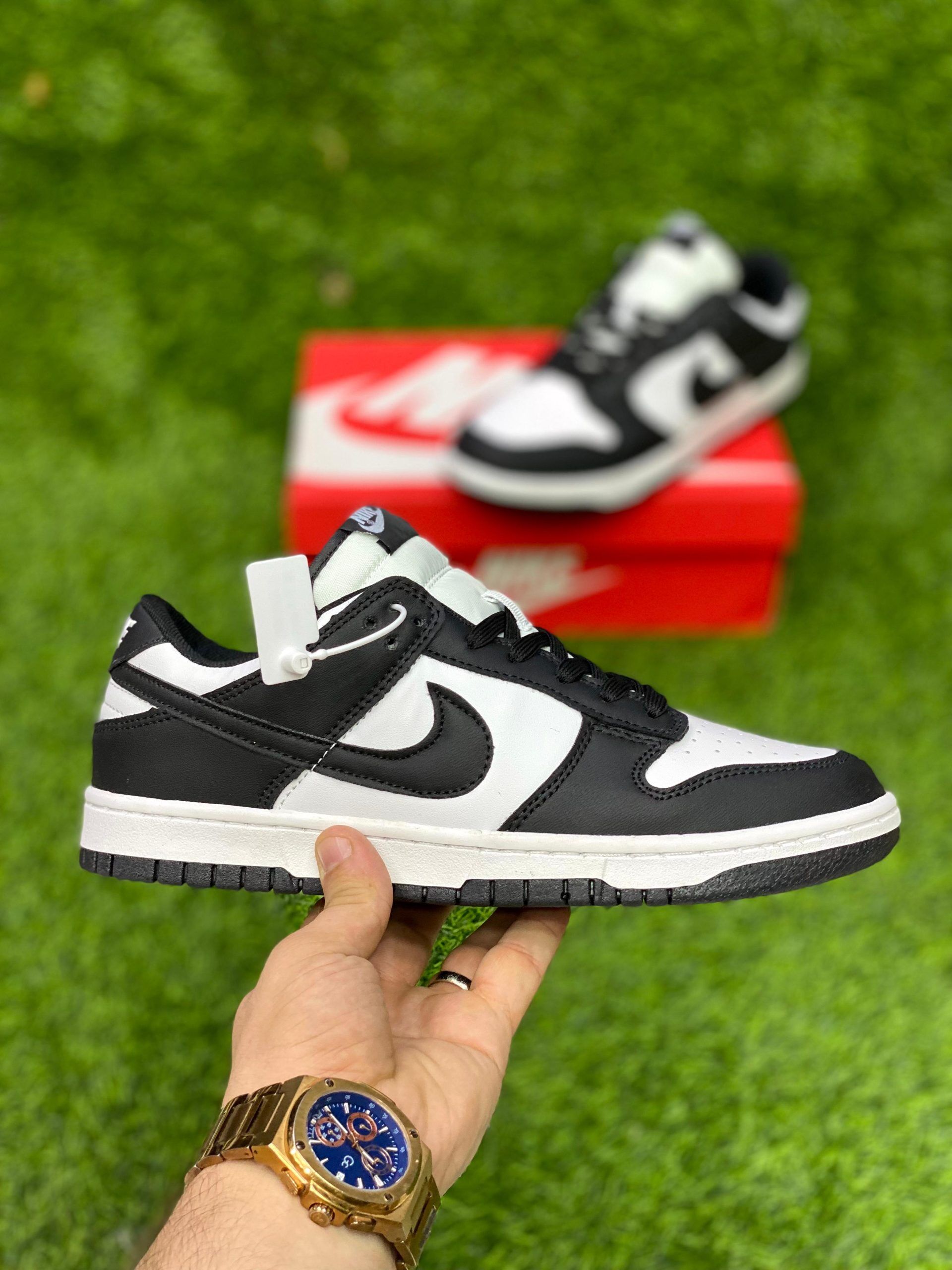 Nike SB Dunk Panda Low Karachi, Premium Sneakers Pakistan, Nike Shoes Karachi, Shop2Door Nike SB Dunk, Panda Low Sneakers Pakistan, Stylish Footwear Karachi.