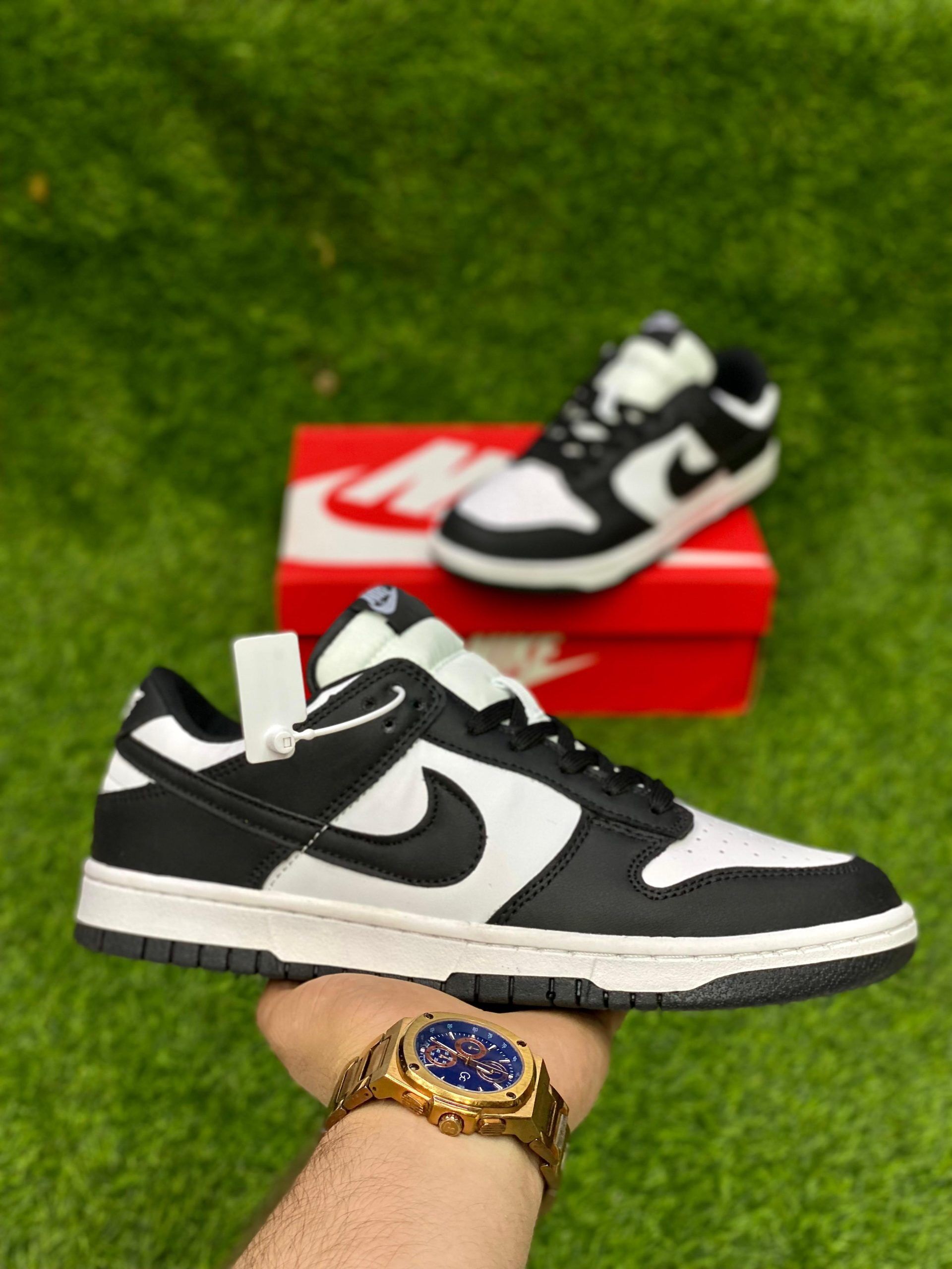 Nike SB Dunk Panda Low Karachi, Premium Sneakers Pakistan, Nike Shoes Karachi, Shop2Door Nike SB Dunk, Panda Low Sneakers Pakistan, Stylish Footwear Karachi.