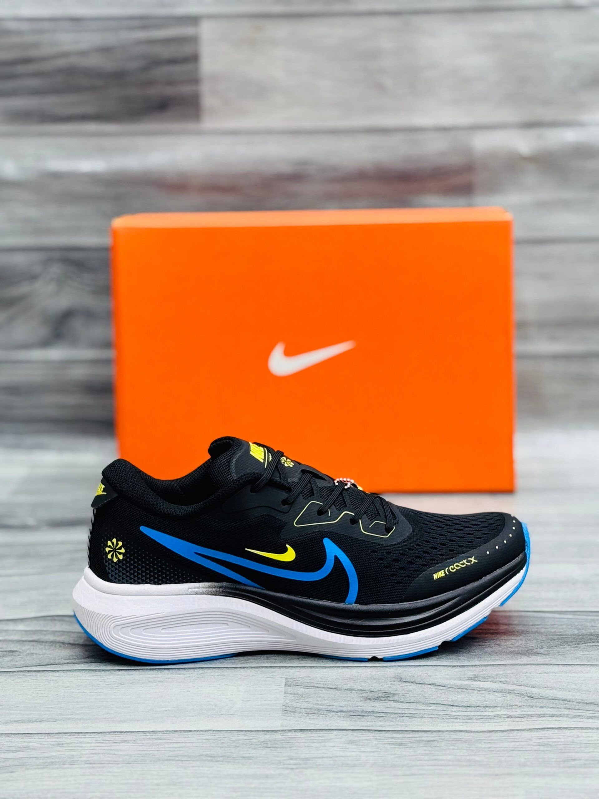 Nike Air Alpha Zoom Runners