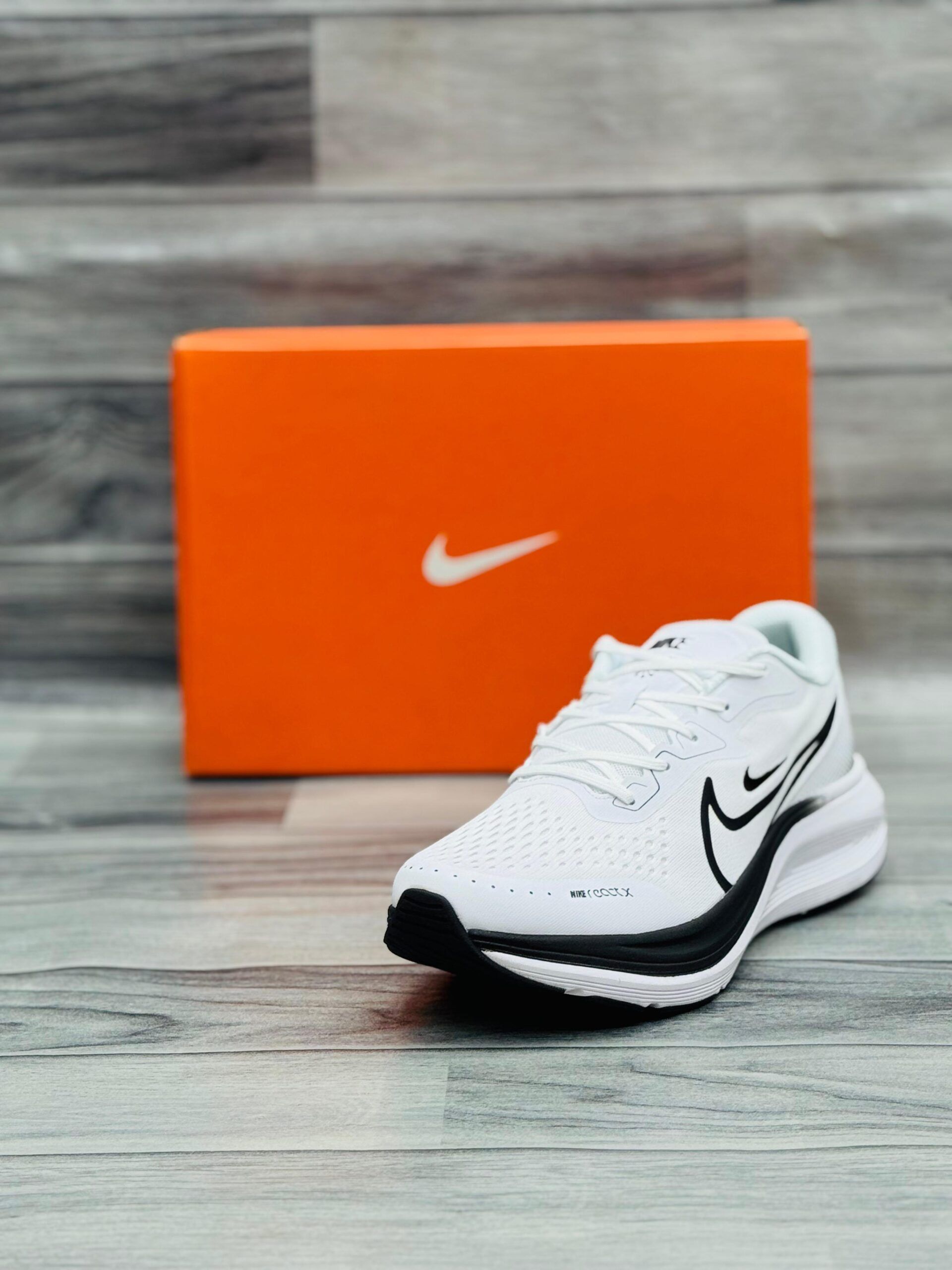 Nike Air Alpha Zoom Runners