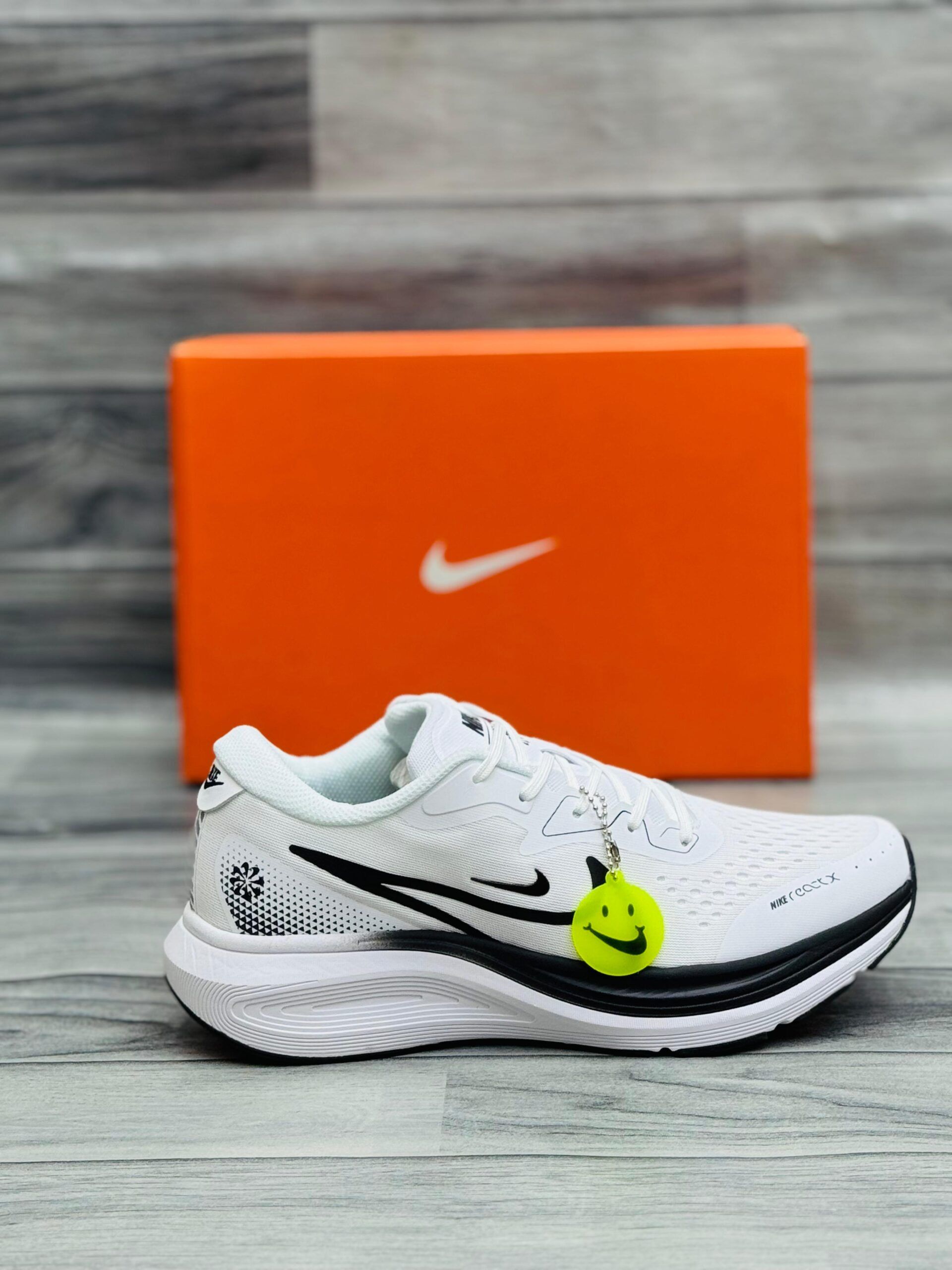 Nike Air Alpha Zoom Runners