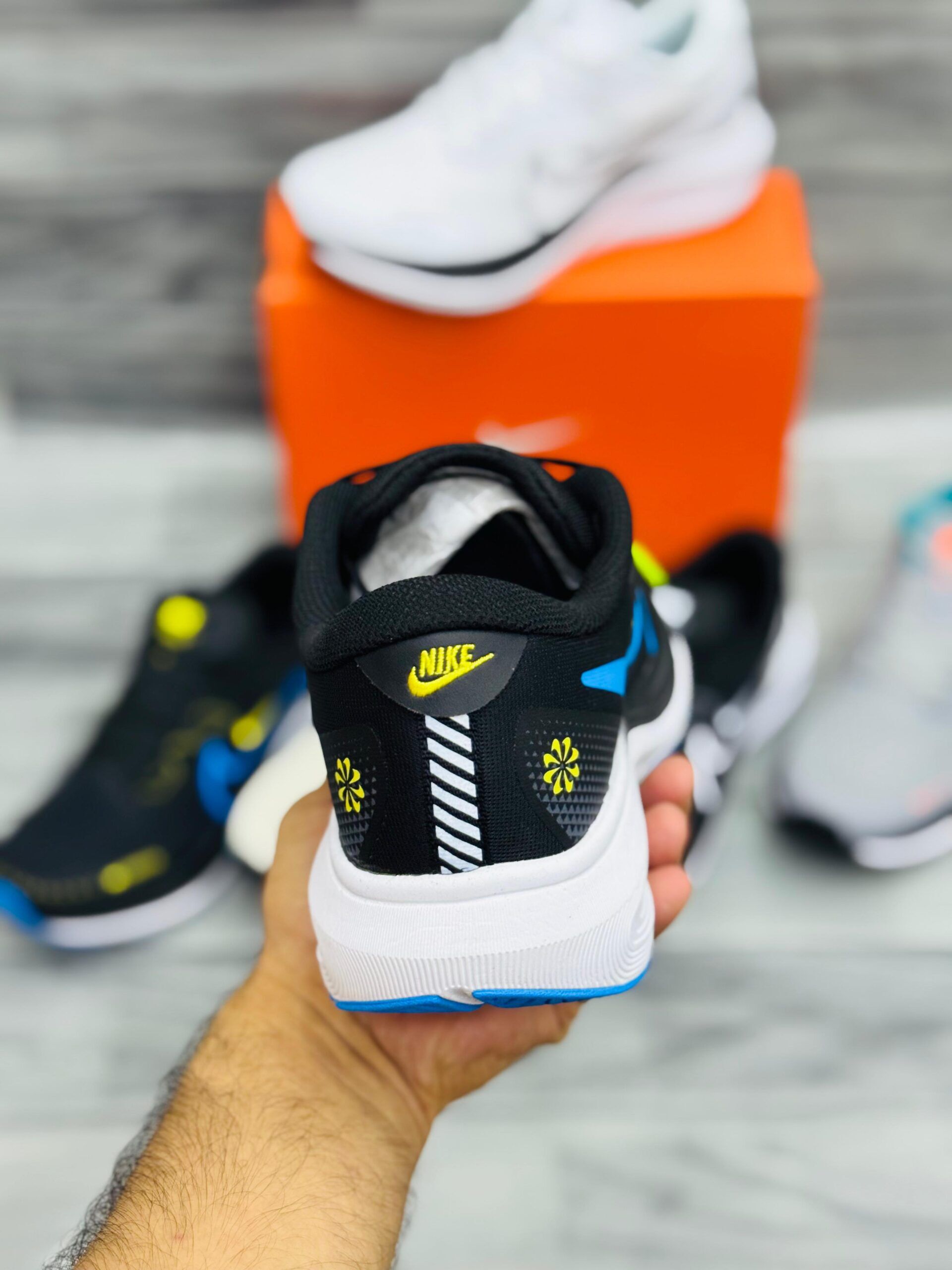 Nike Air Alpha Zoom Runners