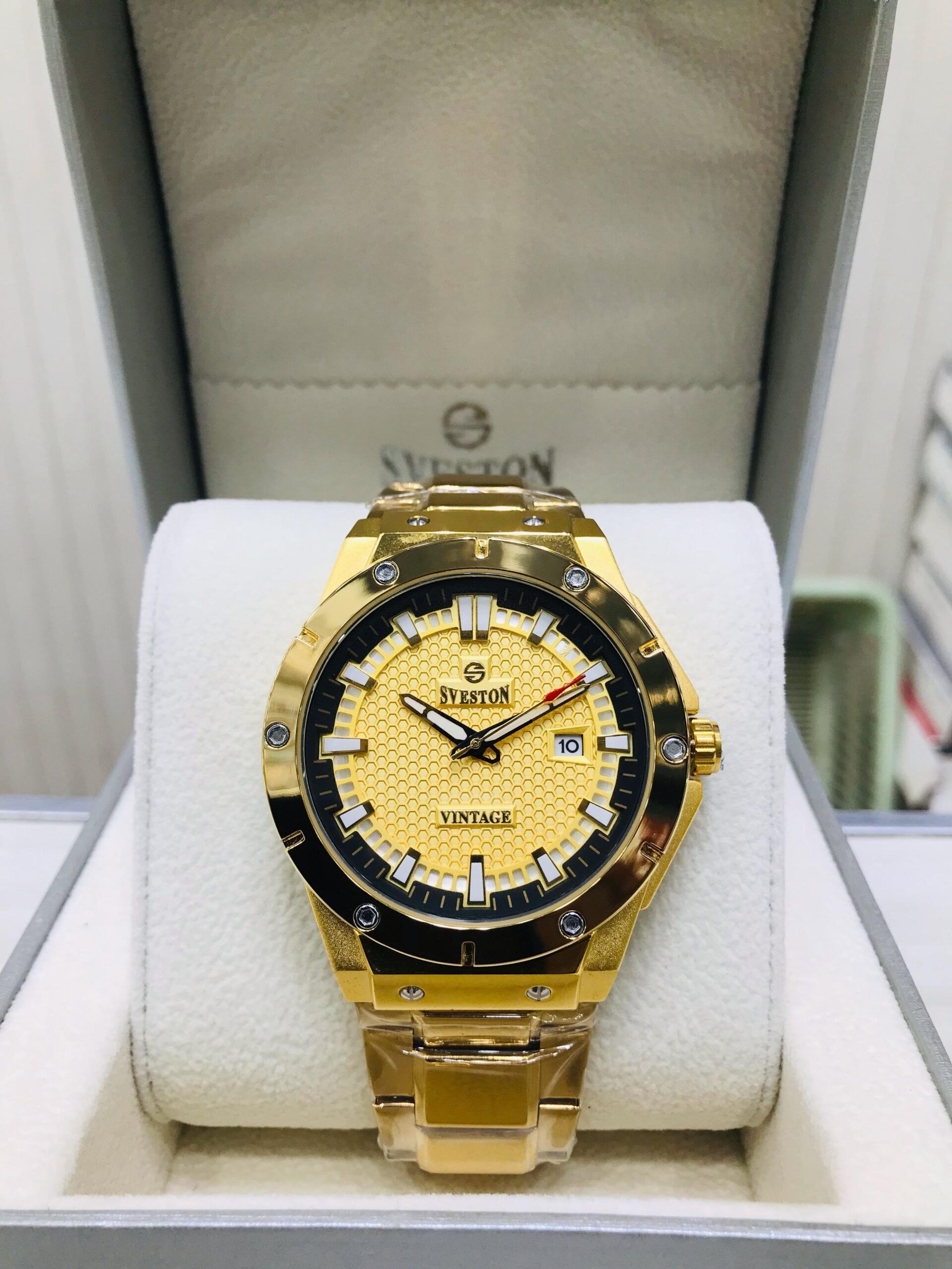 Sveston SV-9328 stainless steel watch for men by Shop2Door Store.