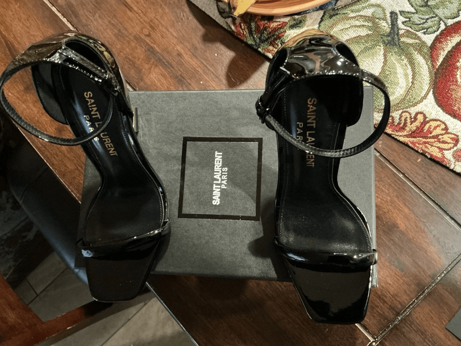 YSL Heel Premium same as original with box and accessories by shop2door store